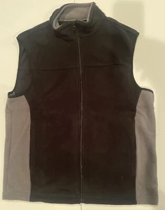 Bass Pro Shops Fleece Vest Mens Medium Black Gray Sleeveless Outdoor Fishing - Picture 1 of 4