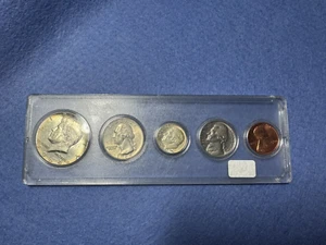 1964 P US Mint Unc 90% Silver 5 Coin Set Whitman Case - Picture 1 of 6