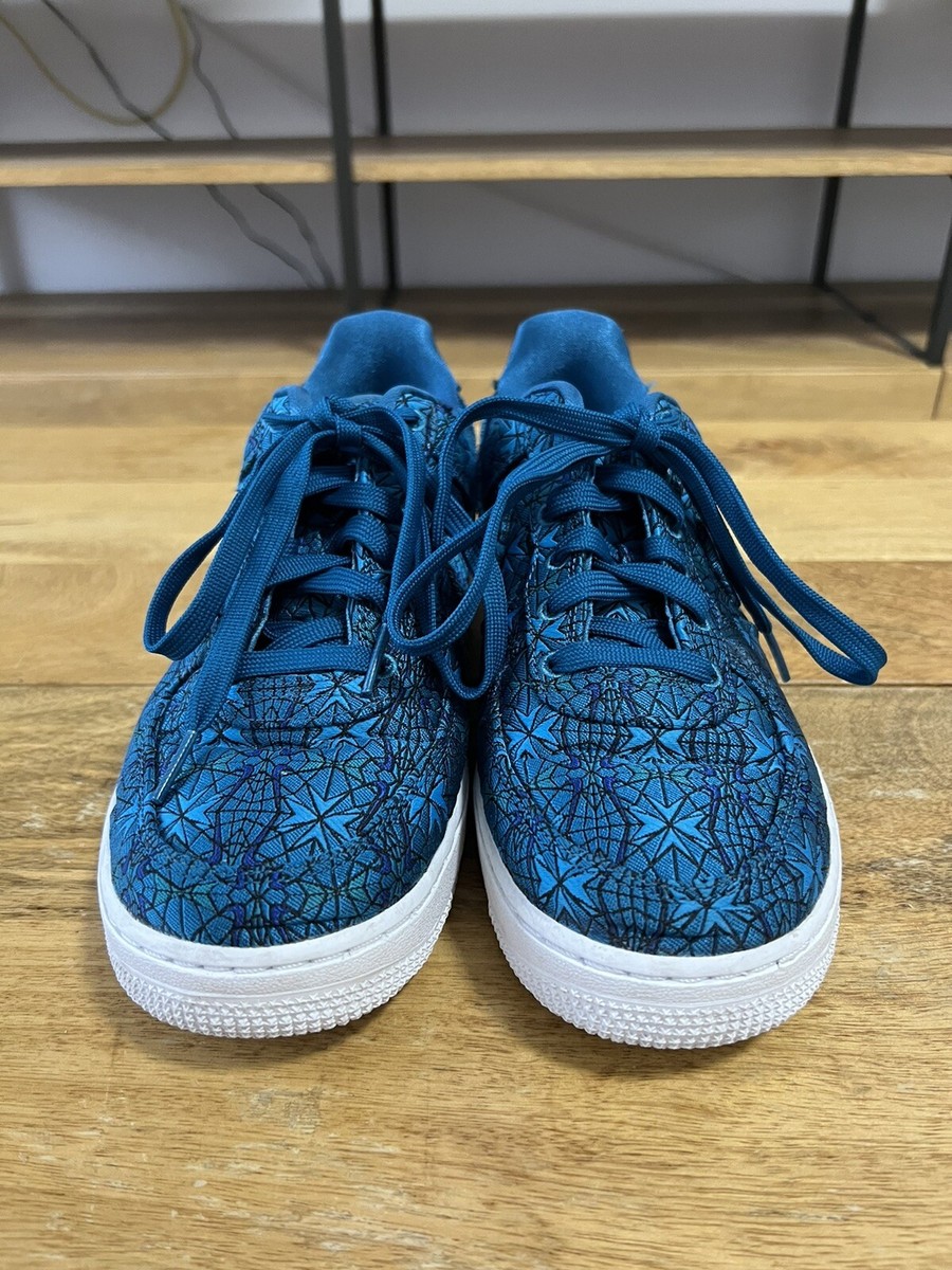 Preços baixos em Nike Air Force 1 Premium Low Stained Glass Preços baixos em Nike Air Force 1 Premium Low Stained Glass