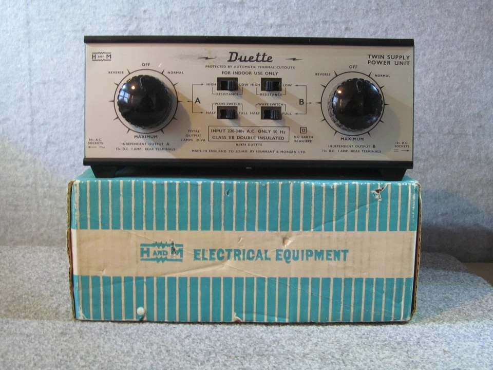 Hammant and Morgan Duette. Two Track Controller. In Excellent Condition.  Boxed - Image 1 of 4