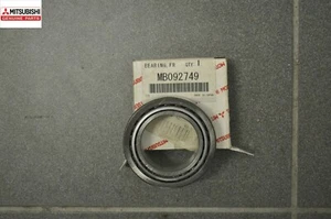 MITSUBISHI L200 PAJERO FRONT LH RH WHEEL HUB BEARING NEW GENUINE OEM MB092749 * - Picture 1 of 3
