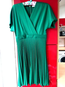 emerald green pleated dress by CLOSET size 12 preowned - Picture 1 of 19