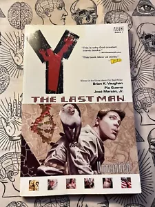 Y: The Last Man, Vol. 1: Unmanned - Paperback By Brian K. Vaughan - Picture 1 of 2