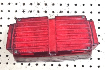 LUZ TRASERA HONDA GOLDWING 1100IA 1980-1984 OEM 33701-463-671 Foto 1 de 4