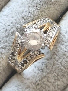 Gold Tone Women Ring with Glass Gems - Size 7 - Picture 1 of 4