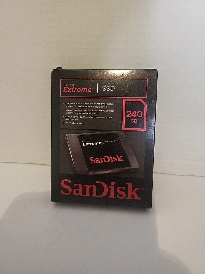 SANDISK EXTREME SSD 240GB SATA 6.0 Gb-s 2.5-IN SOLID STATE DRIVE SDSSDX-240G-G25 - Image 1 of 4