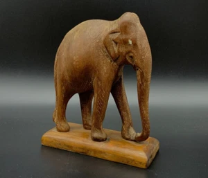 Vintage Beautiful Wooden Elephant Statue Hand Carved SOLID Wood Thailand 5.9"⭐ - Picture 1 of 9