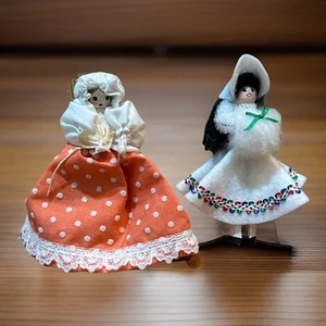 2~Vintage clothespin dolls with dresses hand Painted Faces Muffler Bonnet Felt - Picture 1 of 6