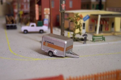 N scale old style small U-Haul moving trailer finished model train detail neat - Image 1 of 4