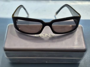 DKNY  Black Sunglasses DY4010 3001/71 53 18 With Case - Picture 1 of 12