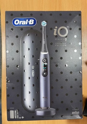 Oral-B iO Series 9 Electric Toothbrush - Special Edition - Travel case -  Black - Image 1 of 4