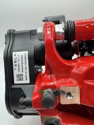 2020-2023 Tesla Modal Y Performance Rear LH & RH Brake Caliper New  - Image 1 of 4