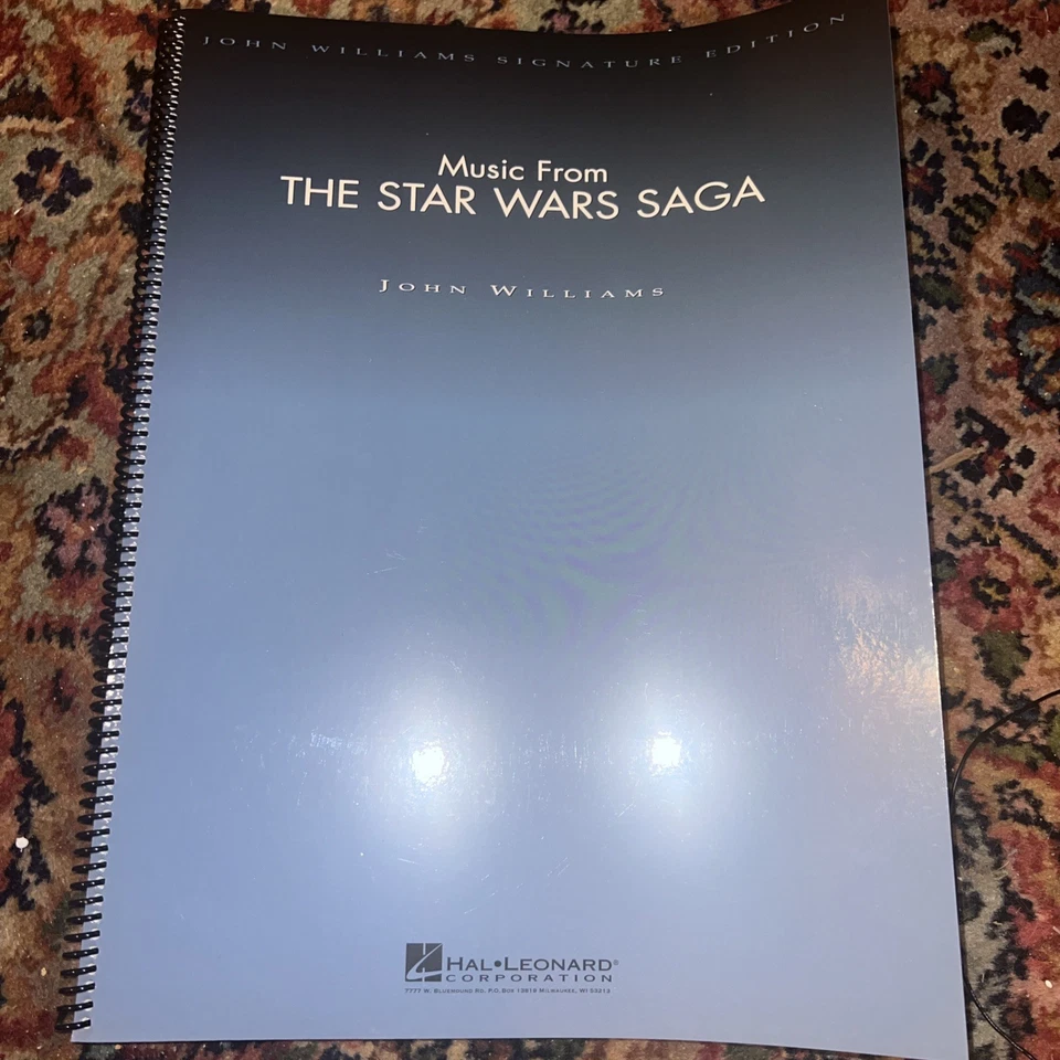 Hal Leonard Music From The Star Wars Saga John Williams Sig Edit Deluxe Score