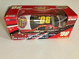 NASCAR PROGRAM & 1/64 DC CAR from COCA-COLA 600, LOWES CHARLOTTE M-SPDWY, 5/2006 - Picture 1 of 12