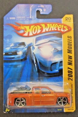 Hot Wheels 2007 Nuevos Modelos Chevy Silverado Quemado Marrón Gris Negro Motocicleta Nuevo en Paquete Foto 1 de 2