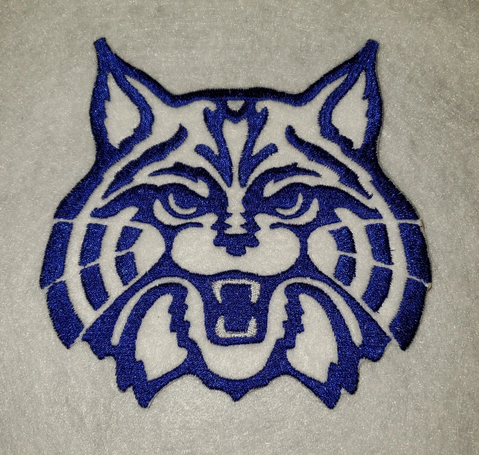 Parche de apliques bordados de hierro para mascota Wildcats de 4 pulgadas Foto 1 de 1
