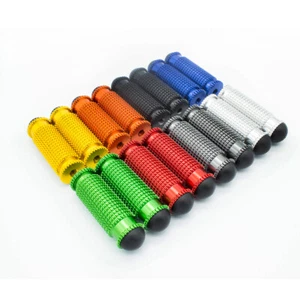 FXCNC CNC estriberas de aluminio reposapiés pedales pieza para CBR125R 300R 600RR YF R1 R6 - Imagen 1 de 22