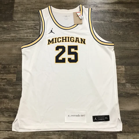NWT Nike Jordan Michigan Wolverines White #25 Basketball Jersey Size XL CD3152 Cover