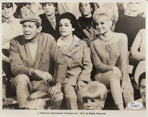 ANNETTE FUNICELLO HAND SIGNED VINTAGE 8x10 PHOTO      STUNNING ACTRESS      JSA Cover
