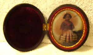 Victorian Carved Mourning Daguerreotype Photograph Young Girl in Dress Oval - Picture 1 of 10