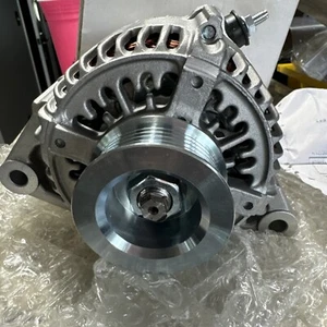 Alternator For Lexus LS400 V8 4.0L 1995 96-1997 213-9092 13669 90-29-5220 13669A - Picture 1 of 9