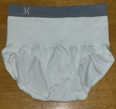 Nuevo YUMMIE Mina YT5-042 Algodón Elástico Formador Calzoncillos Bragas S/M Blanco Nuevo sin Etiquetas Foto 1 de 4