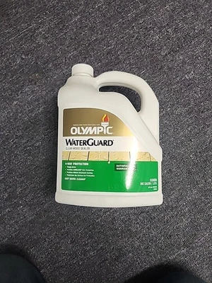 Sellador de madera impermeable exterior transparente WaterGuard 1 galón Foto 1 de 4