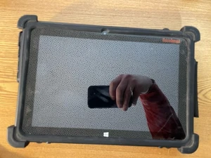 MobileDemand Flex 10B Rugged Tablet - Celeron N4100 - 4GB RAM - 120 GB SD (READ) - Picture 1 of 5