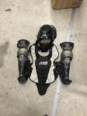 AD Starr Youth Intermediate Catchers Gear Set 12-15 Year Olds - Image 1 of 4