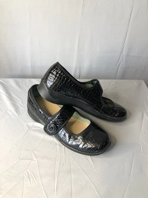 Aetrex Lucy E335W Croc Print Patent Leather Slip On Mary Jane shoes Women's 7.5 - Image 1 of 4