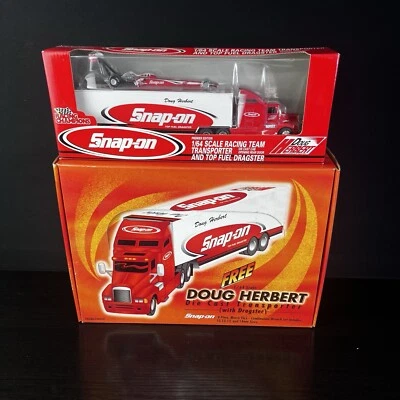 Transportador fundido a presión Doug Herbert raro con dragster (LEER) Foto 1 de 4