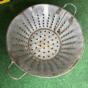 Antique Enamel Granite Ware Handled Colander Kitchen Tool Sieve Decor  - Picture 1 of 6