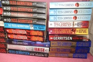 Build-A-Lot - Lisa Gardner + Tess Gerritsen + Karin Slaughter - Bild 1 von 367