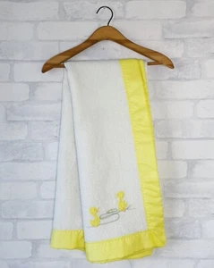 Vintage CHATHAM Baby Blanket White Yellow Satin Edge Duck Applique - Picture 1 of 3