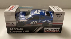 #42 Kyle Larson 1/64 2018 Credit One Bank Patriotic NASCAR Action Diecast - Picture 1 of 4