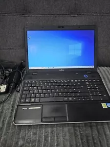 H1730 Fujitsu Siemens A512 Core i3 500GB Hdd 4GB RAM Win 10 HDMI 15.6" Laptop - Picture 1 of 19