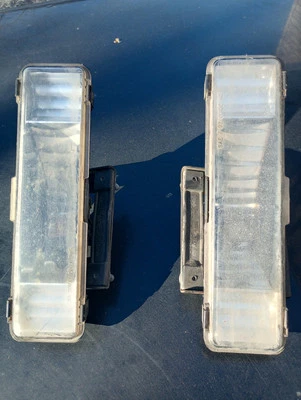 1992-2002 Cadillac Eldorado Fog Light Housing LEFT & RIGHT Side - Image 1 of 4