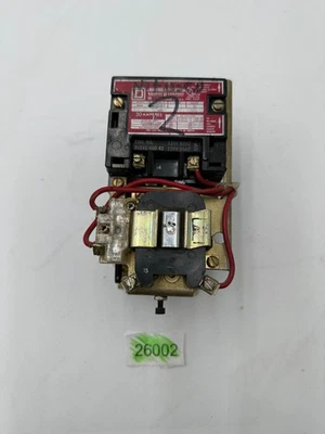 Square D 8903 SM011 Lighting Contactor 30 amperes - Image 1 of 3