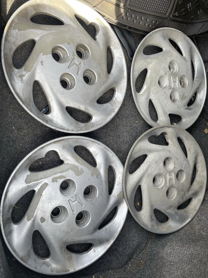 1992-1995 Honda Civic Oem Hubcaps 13 Wheel Covers Set of 4 - Image 1 of 1