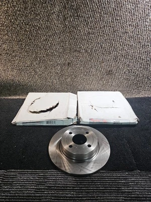 (CANTIDAD 2) Rotor de freno trasero sólido Raybestos 682429R para Ford EcoSport 2018-2022 Foto 1 de 4