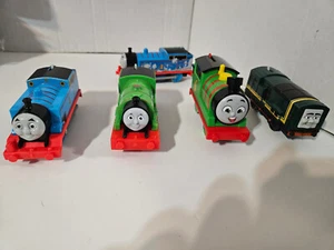 Thomas & Friends Motorized Train Lot 5 Cars Engine Tank Works Paxton Percy - Picture 1 of 13