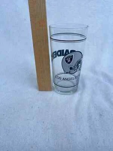 Vintage Late 80s Los Angeles Raiders Football NFL 20 oz. Drinking Glass - Picture 1 of 3