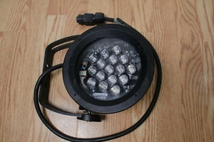 Lumenpulse 7" Commercial Lumenbeam RBGW AF3 DMX LED Outdoor Color 5 pin Light - Picture 1 of 5