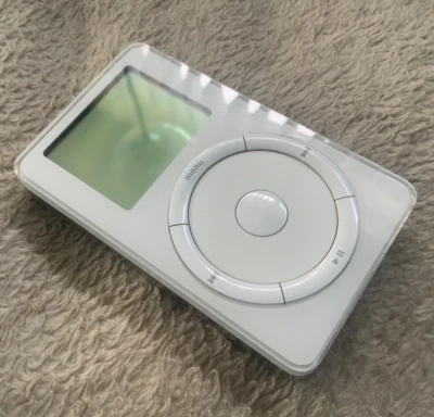 Apple iPod Classic 2nd Generation 10GB ref.18 - Image 1 of 4