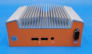 Logic Supply ML100G-30 PC Intel vPro Industrial raffreddato passivamente NUC - Foto 1 di 5