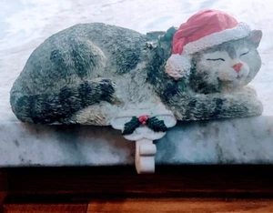 Ship N 24 Hours. New-Christmas Resin Cat Stocking Holder. 3 inches High. - Picture 1 of 4