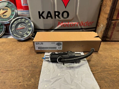 44740-06A BRAKE MASTER CYLINDER RESERVOIR HARLEY® V ROD® VRSC® 2006-2017 - Image 1 of 4