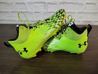 Under Armour Boys 5.5Y Football Cleats Green Spotlight Clone MC AA 3026345-300 - Image 1 of 4