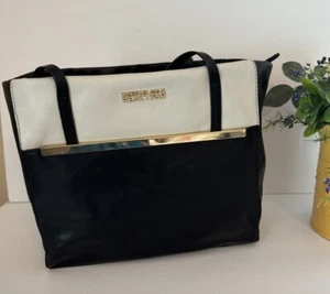Kenneth Cole Reaction Black/White Shoulder Bag Gold Trim And Pockets Inside/Out - Picture 1 of 4