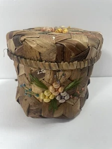 Vintage Woven Straw Basket with Floral and Embroidered Raffia Flowers Lid - Picture 1 of 9